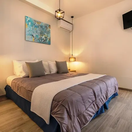 Sophies Greek Gateway